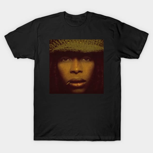 Erykah Badu - RETRO T-Shirt by bengkelmarimin